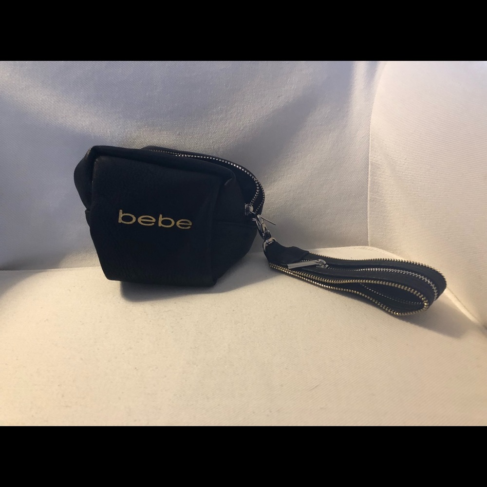 Bebé Wristlet